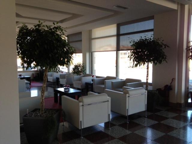 Hotel Adelma Hoznayo Luaran gambar