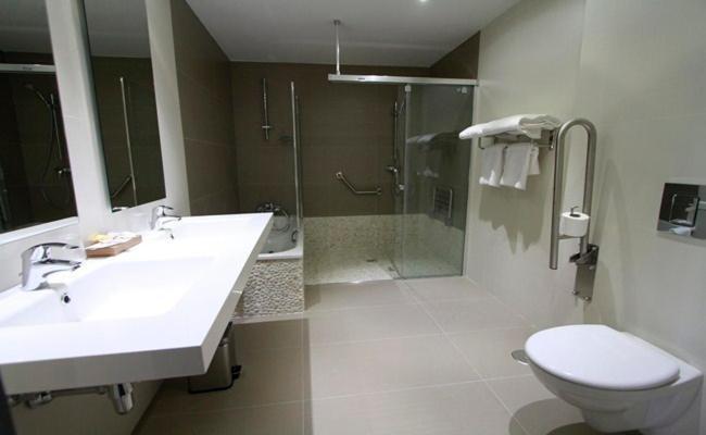 Hotel Adelma Hoznayo Bilik gambar