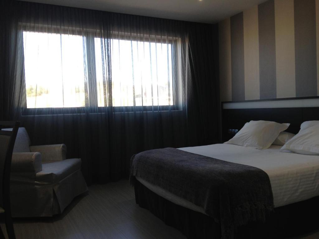 Hotel Adelma Hoznayo Bilik gambar